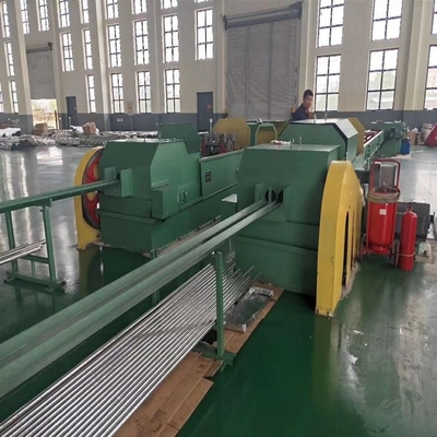 高速25mm冷たいPilgerの製造所30KWの合金鋼の圧延機
